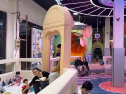 -动力星球家庭亲子游乐中心