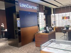 -LensCrafters亮视点·OAKLEY精选(静安嘉里中心店)