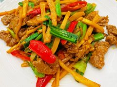 桂林酸竹笋炒牛肉-大师傅金奖啤酒鱼(西街口总店)