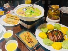 -丽华园·武汉地标楚菜餐厅(青山江滩店)