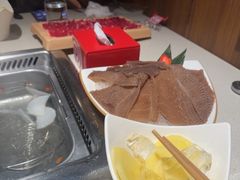 -海底捞火锅鲜切牛肉主题店(长寿路店)