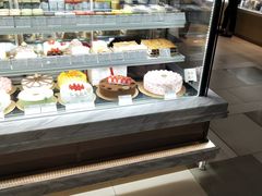 面包甜点陈列柜-山崎面包(静安久光店)