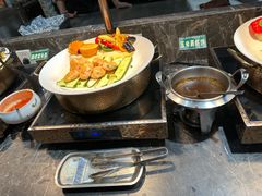 -金马门国际美食百汇(珞喻路店)