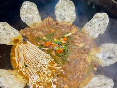 地锅贴饼-地锅公社·现炒地锅鸡·地锅鱼·夜宵(罗锦路店)