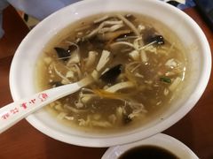 酸辣汤-小姜锅贴(凤凰街店)