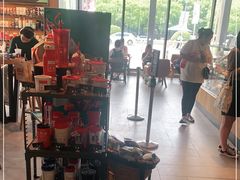 -星巴克臻选(莘庄仲盛店)