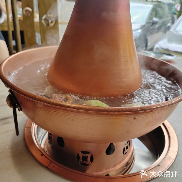 聚宝源铜锅涮肉怎么吃都不腻