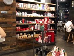 零售区-星巴克(凯德晶萃店)