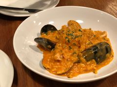 -ROAST coffee & eatery