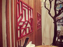 -诚铭记·虾仁汤包·成都小吃(融创店)