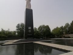 -侵华日军南京大屠杀遇难同胞纪念馆-停车场