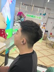 -秦·专注剪发