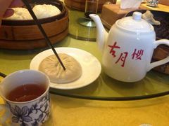 蟹黄汤包-留芳·文旅古月楼(老街店)