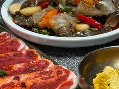 -草家酱蟹炭火烤肉店(珲春南路二店)