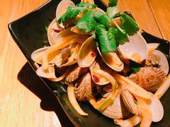 -胡桃里音乐酒馆(环亚凯瑟琳广场店)