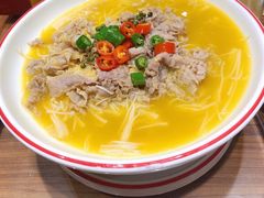 酸汤肥牛-食欲老院子荆芥疙瘩汤(经五路店)