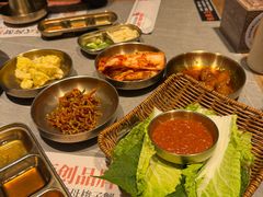 -草家酱蟹炭火烤肉店(珲春南路一店)
