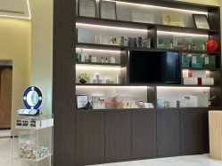 -Yuri尤里高定美肤中心