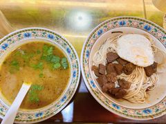 -金杨拉面王小吃面馆·牛三宝面·红烧牛肉粉
