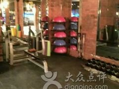 -GYMPLUS私教健身会馆(大悦城店)
