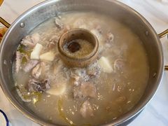 -朴小妹人参鸡汤火锅(长白山万达店)