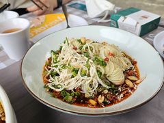 鸡丝凉面-嫩芽·重庆菜馆(十八梯露台观景店)