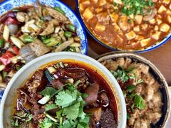 -谢老五跷脚牛肉·非遗传承店