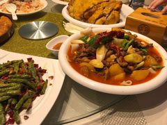 馕坑果木烤羊排-巴扎美食·新疆菜·西域歌舞表演餐厅(新疆大厦店)