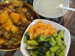 -牛一嘴·兰州牛肉面·大盘鸡(财富中心店)