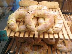 -Dough&Joe团憩(瑞虹天地月亮湾店)