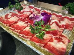精品肥牛-新草堂锅物料理(泉城路店)