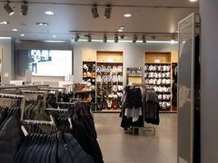 -H&M(华润万象城店)