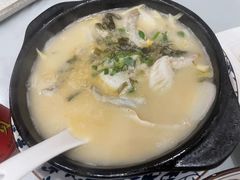 黄鱼煲-小实惠嘉(威海路店)