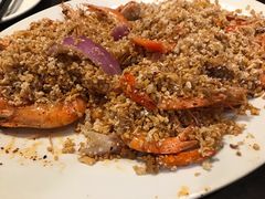 避风塘炒虾-乾坤饭店