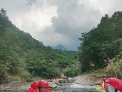 -罗田大别山峡谷漂流