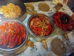 -巴厘龙虾·榜首油焖大虾(音乐学院·沿江酒馆店)