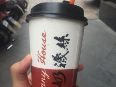 招牌丝袜奶茶-桂源铺奶茶店(湟普汇店)