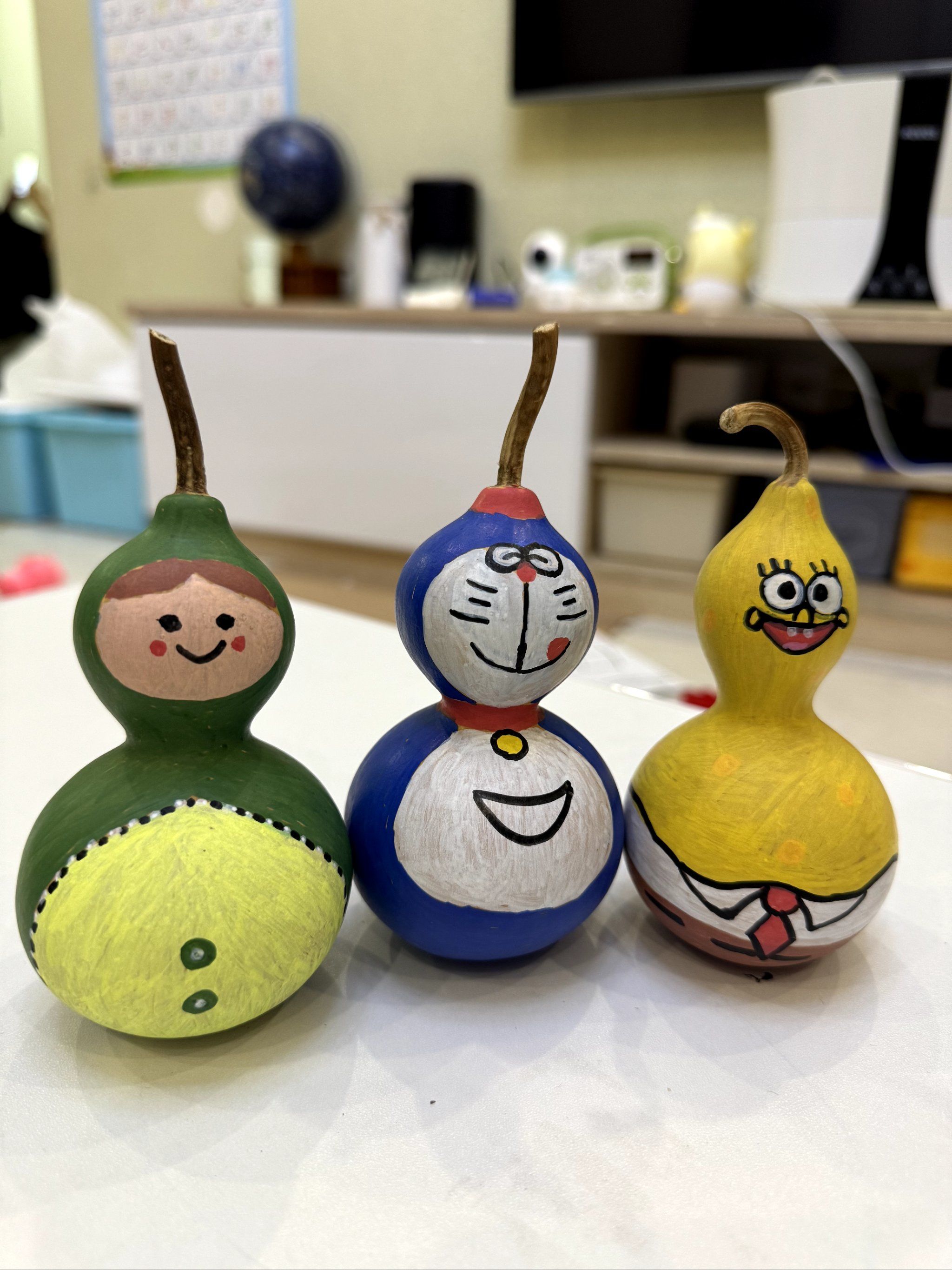 0元玩转这座城从老家带回来爸爸自己种的葫芦,画成三个可爱的葫芦娃