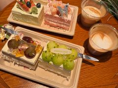 -小苍兰风铃草·礼物蛋糕(沈阳店)