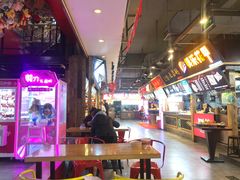 -好吃街美食城(八一广场店)