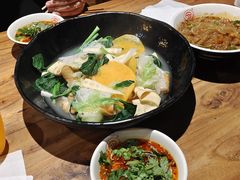 -万记麻辣烫国展总店
