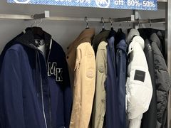 -百年港湾奥特莱斯(香炉礁店)