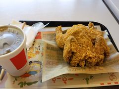 -肯德基(西影路店)