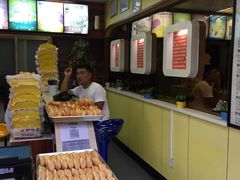 -海口骑楼小吃街