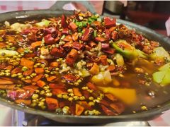 -思博半步颠小酒馆(梦时代店)