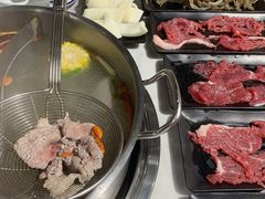 -潮牛宴·鲜牛肉自助火锅烤肉(龙岩新罗万达店)