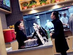 -南城香·饭香串香馄饨香(青年路店)