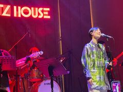 -TZ House音乐现场(来福士中心店)