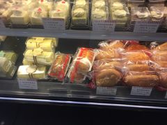 -红宝石·鲜奶小方·海派西点房(南丹店)