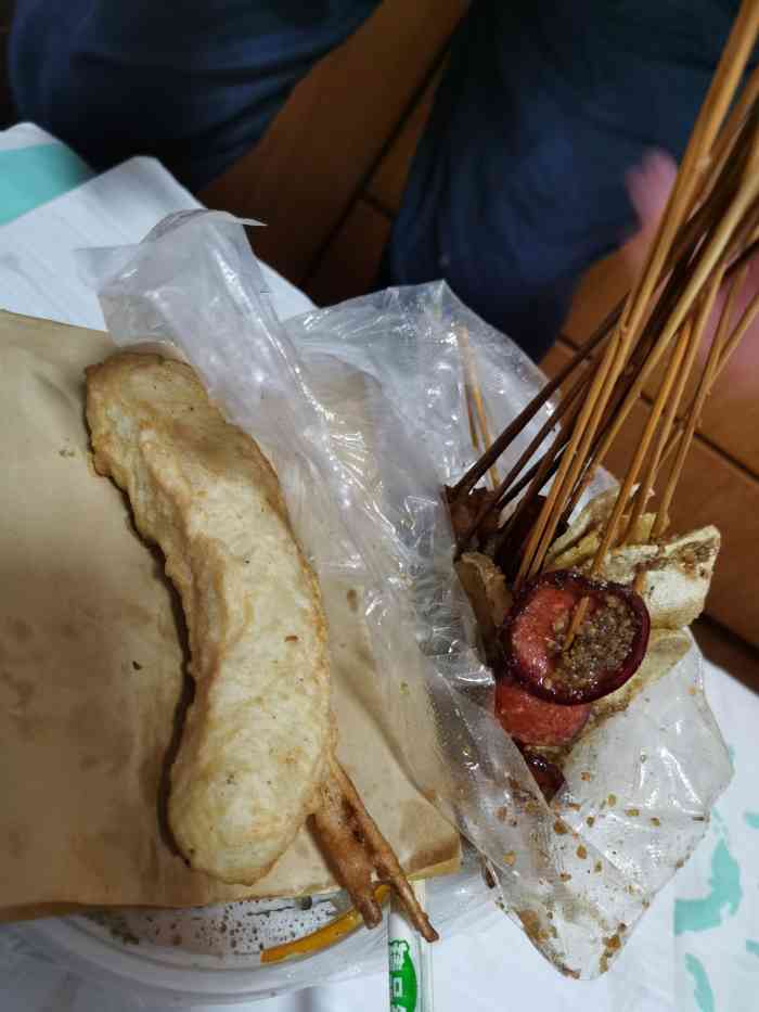 飞凤小吃(吾悦店)-"还是小时候吃过飞凤小吃,对那时候的红肠砂.